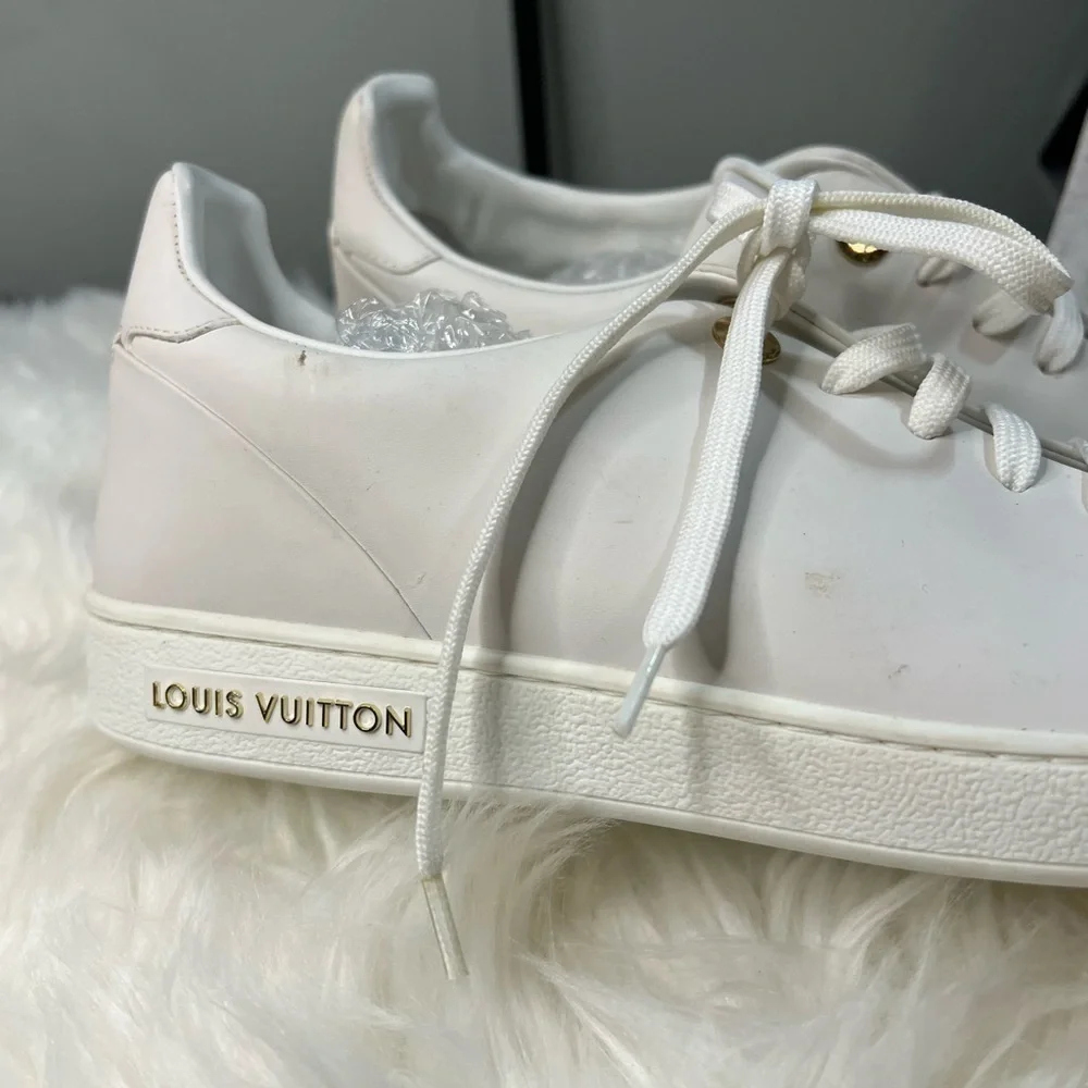 𝅺LOUIS vuitton white sneakers (size 40) check description - Picture 15 of 17